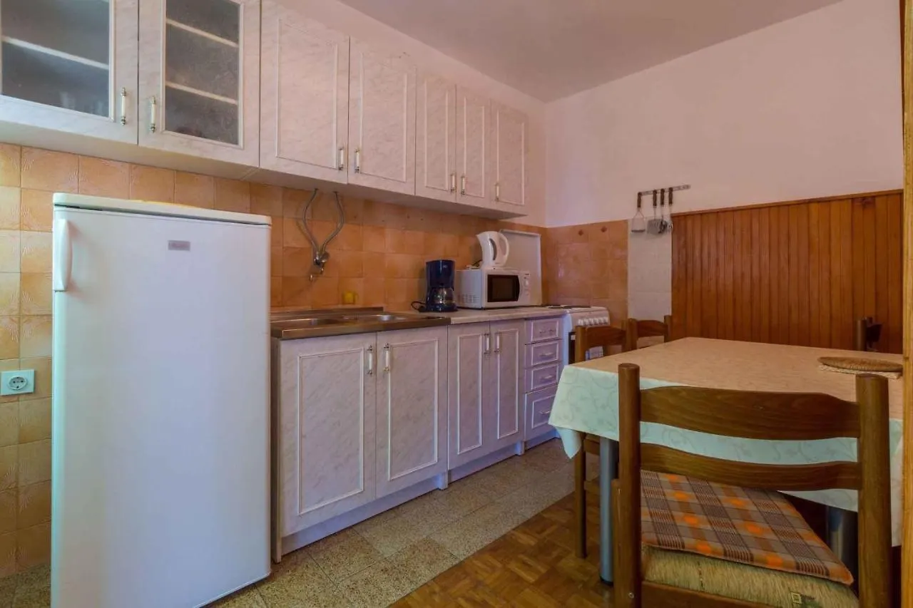 Apartments In Novi Vinodolski 39125 Croatia