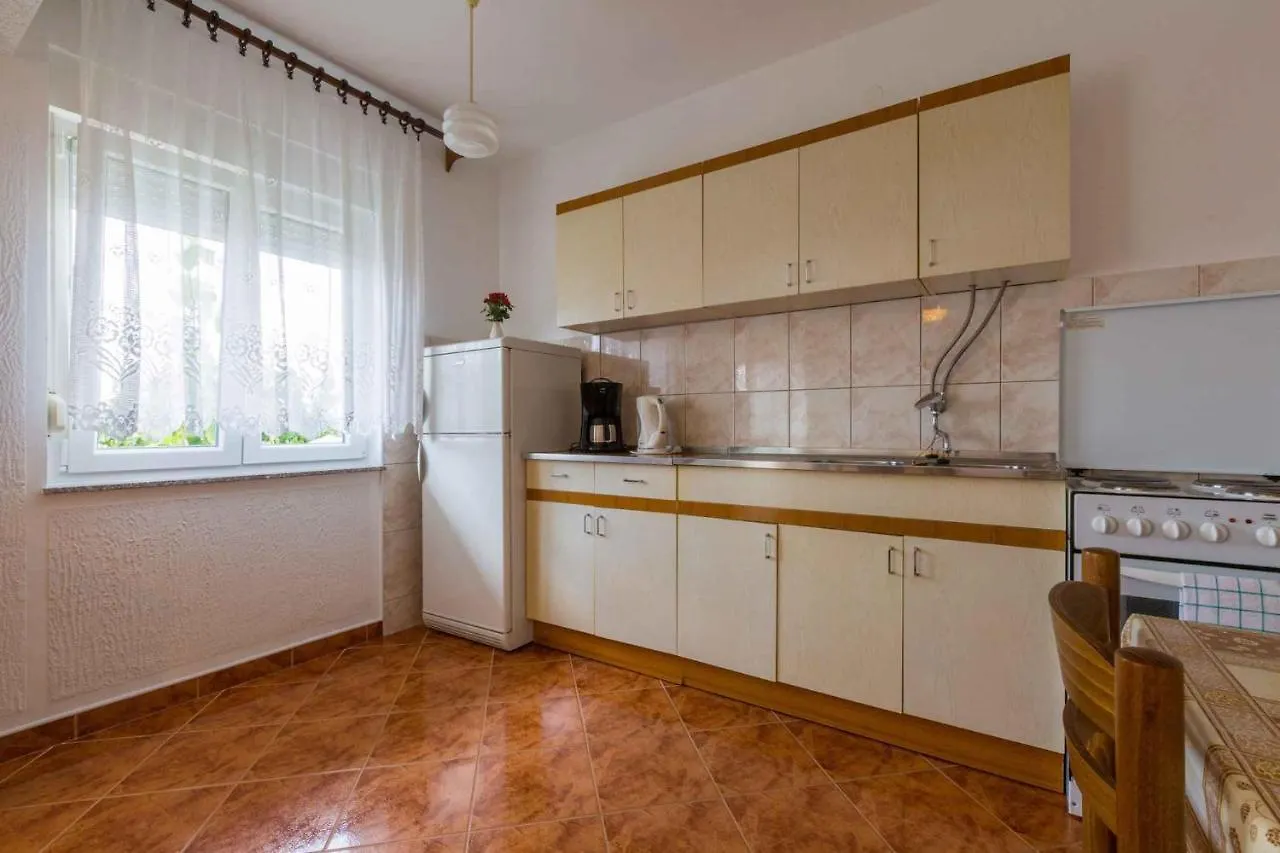 Apartments In Novi Vinodolski 39125 Croatia